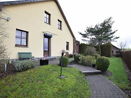 Cottage in Ardennes With Private Terrace