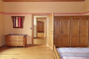 Holiday Home in Cul-des-sarts With Roofed Terrace