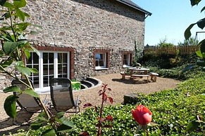 Cottage in Former Farmhouse in Tillet