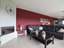 Classy Holiday Home in Martilly with Hot Tub