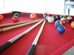 Classy Holiday Home in Martilly with Hot Tub