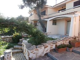 Stylish 1 Bedroom Apartment Near the Sea