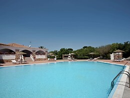 Stylish 1 Bedroom Apartment Near the Sea