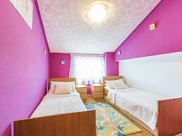 Heritage House in Orihi With an Elegant Garden