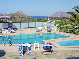 Villa in Lefkogia With Private Pool