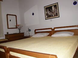 Villa in Lefkogia With Private Pool