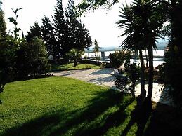 Villa in Lefkogia With Private Pool