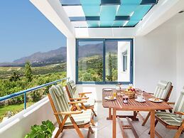 Modish Villa in Lefkogia Crete With Swimming Pool