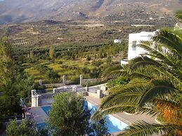 Villa in Lefkogia Crete With Swimming Pool