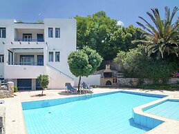 Modish Villa in Lefkogia Crete With Swimming Pool