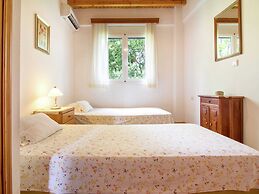 Villa in Lefkogia Crete With Swimming Pool