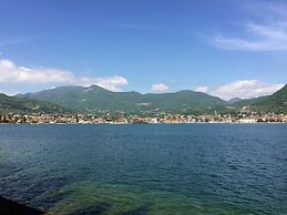 Belvilla by OYO Manerba