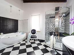 Exclusive Luxury Villa in Agrigento with Private Pool, Hot Tub, BBQ