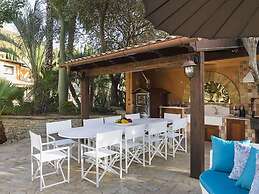 Exclusive Luxury Villa in Agrigento with Private Pool, Hot Tub, BBQ