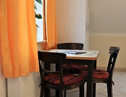 Geraeumige Ferienwohnung in Boltenhagen mit Garten