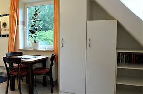 Geraeumige Ferienwohnung in Boltenhagen mit Garten