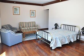 Spacious Villa in Vilamoura With Barbecue