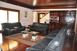 Spacious Villa in Vilamoura With Barbecue