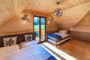 Luxury Villa with View of Tatra Mountains, Sauna, Hot Tub, Swimming Po