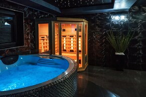 Luxury Villa with View of Tatra Mountains, Sauna, Hot Tub, Swimming Po
