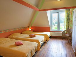 Spacious House in Moulin du Ruy With Sauna and Indoor Pool