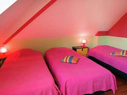 Spacious House in Moulin du Ruy With Sauna and Indoor Pool