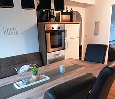 Stilvolle Wohnung in Stormbruch mit Garten