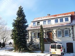 Stilvolle Wohnung in Stormbruch mit Garten