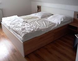 Stilvolle Wohnung in Stormbruch mit Garten