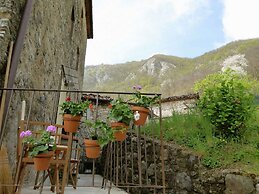 Belvilla by OYO Characteristic Tuscan Flat