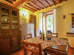 Stunning Holiday Home in Umbria with Hot Tub