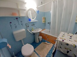 Comfortable Apartment Near the sea