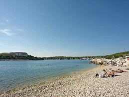 Comfortable Apartment Near the sea