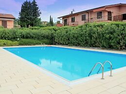 Great and Colourful Apartment Near Bardolino