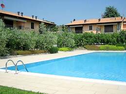 Great and Colourful Apartment Near Bardolino