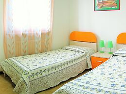 Great and Colourful Apartment Near Bardolino