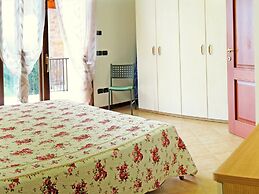 Great and Colourful Apartment Near Bardolino