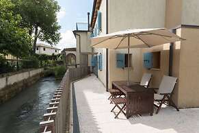 Modern Accommodation, Just Renovated, Private Garden, Wifi, Near Trevi