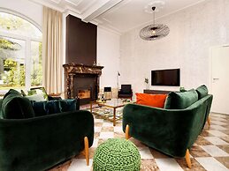 Opulent Holiday Home in Spa with Sauna, Hot Tub, Playroom