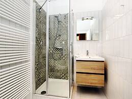 Opulent Holiday Home in Spa with Sauna, Hot Tub, Playroom