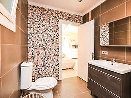 Villa in Alcudia With Swimming Pool