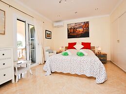 Villa in Alcudia With Swimming Pool
