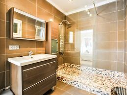 Villa in Alcudia With Swimming Pool