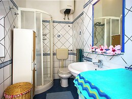 Peaceful Holiday Home in Lingua on an Island