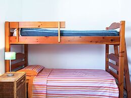 Peaceful Holiday Home in Lingua on an Island