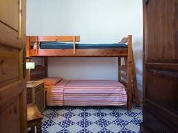 Peaceful Holiday Home in Lingua on an Island