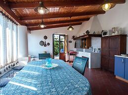 Peaceful Holiday Home in Lingua on an Island