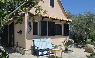 Spacious Chalet with Fruit Trees near Beach in Messinia