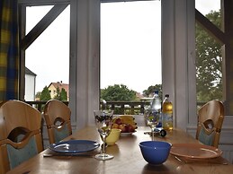 Spacious Apartment in Boddin With Garden