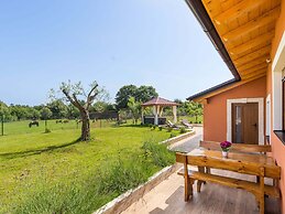 Attractive Holiday Home with Pool, Hot Tub, Patio, Courtyard